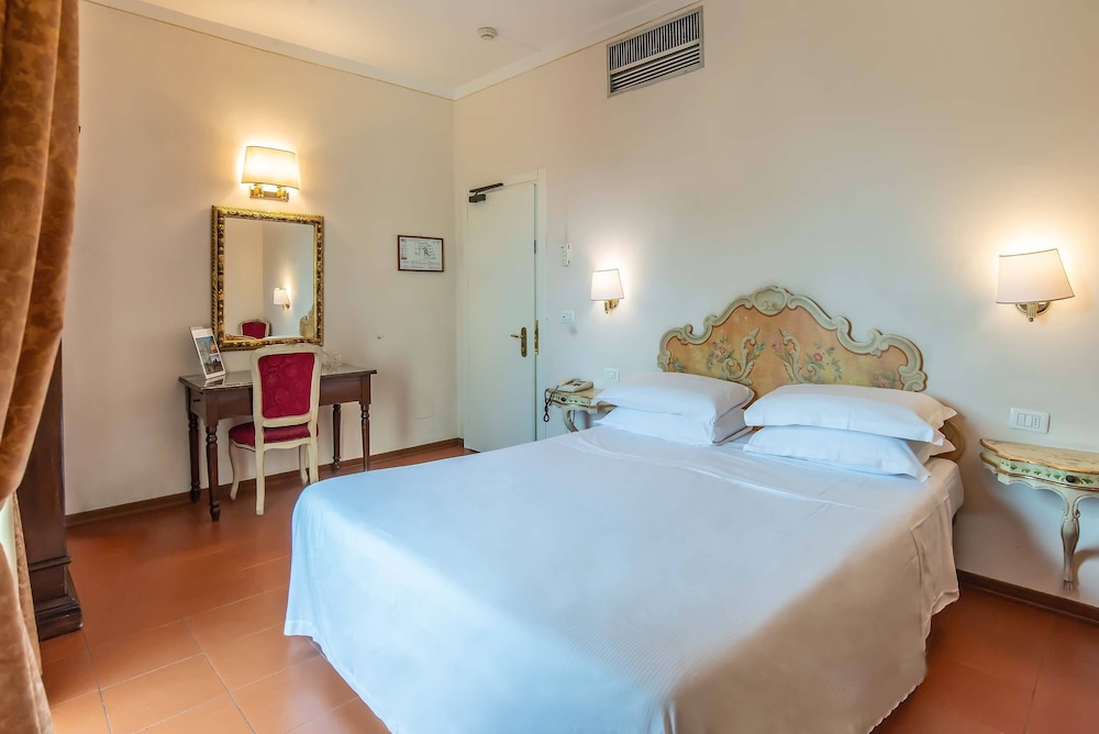 Hotel Machiavelli Palace 25/77