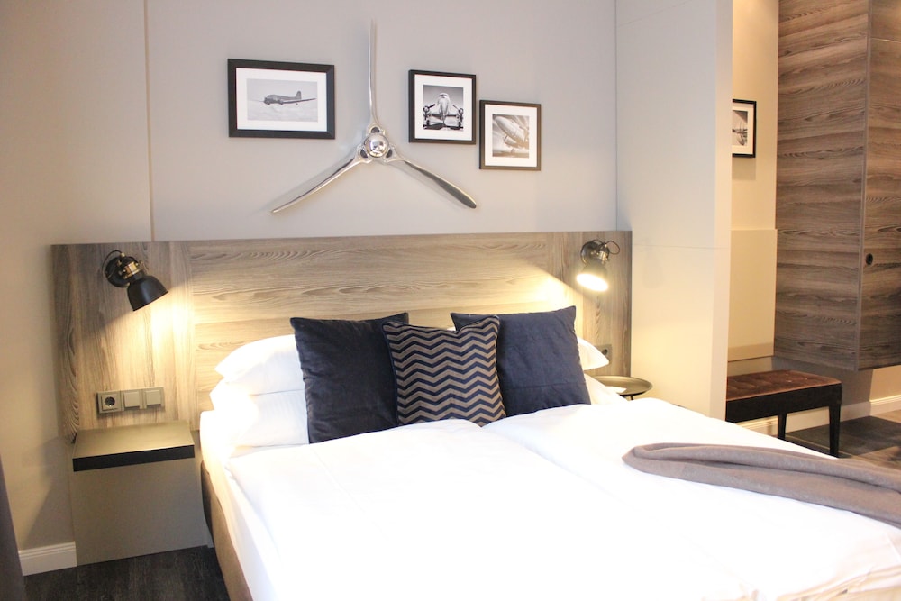 Airporthotel Berlin Adlershof 23/75