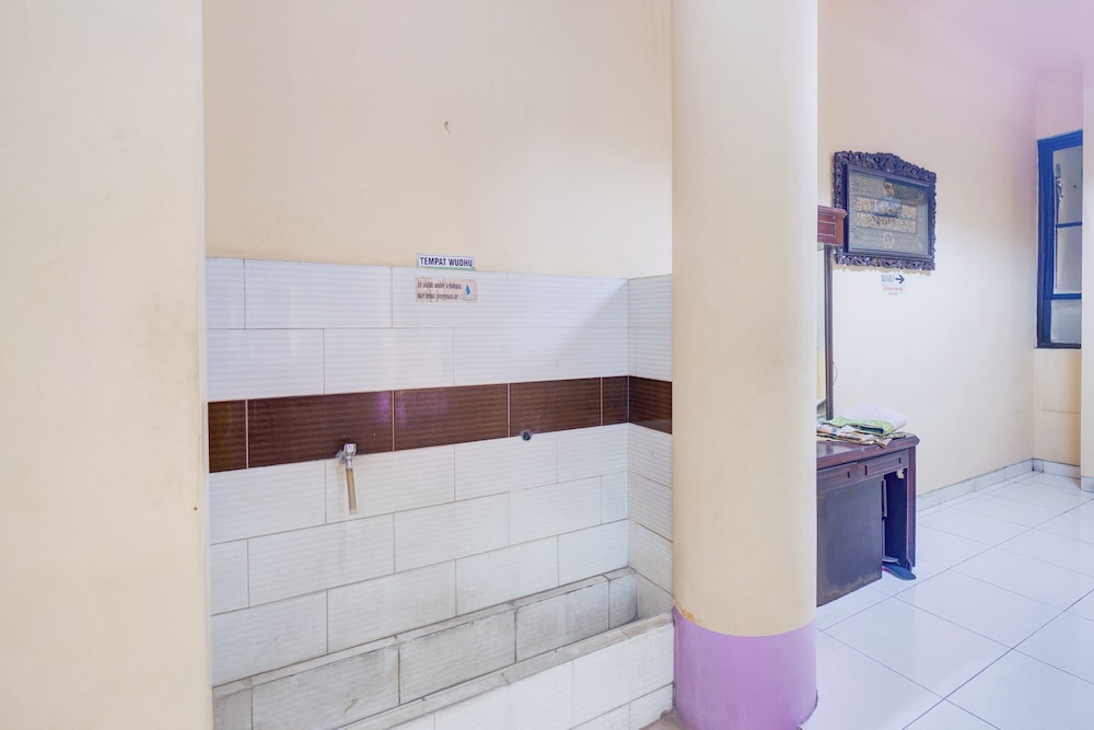 Hotel O Tebet Near Tebet Station Formerly Sabda Guest House 31/31