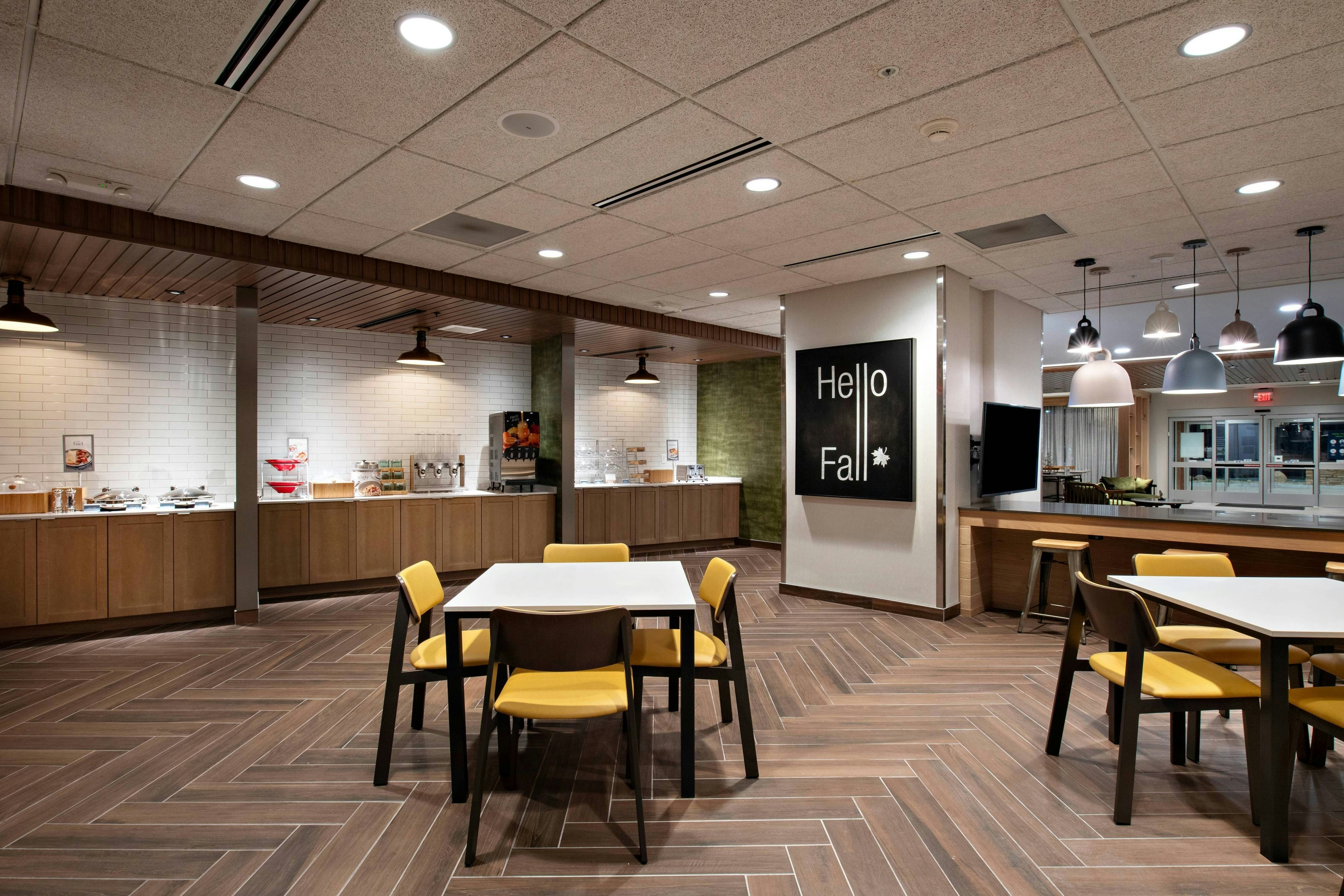 Fairfield Inn & Suites by Marriott Dayton North 10/12