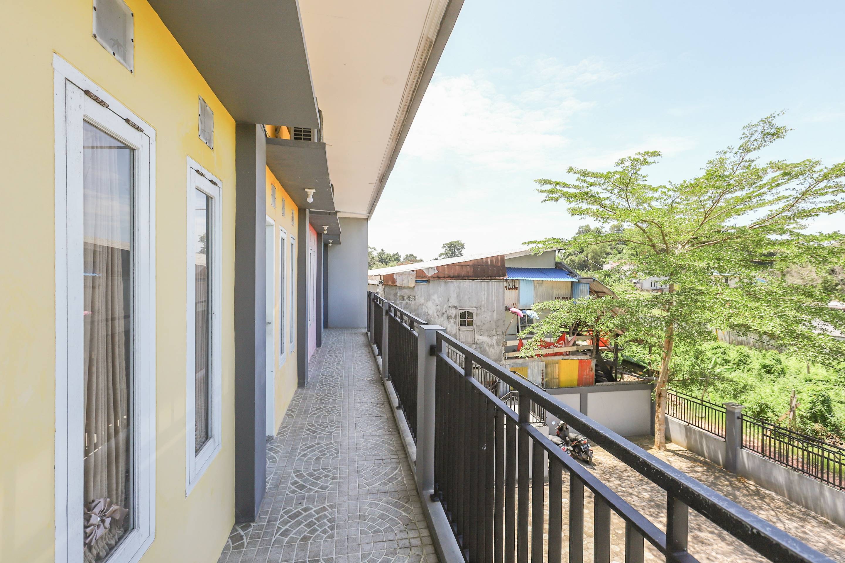 OYO 3731 Pelangi Guest House 6/19