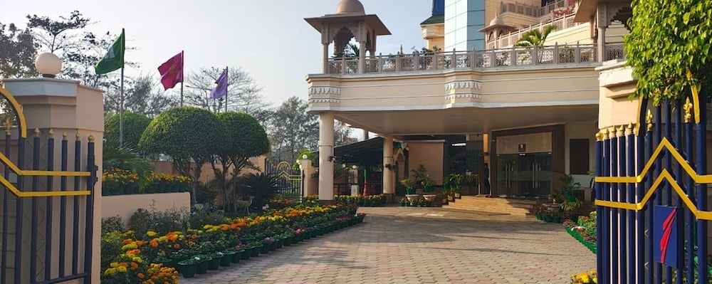 Empires Hotel Paradip 28/34