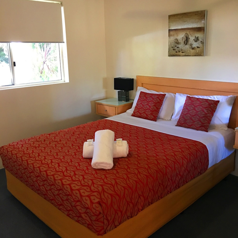 Montego Sands Resort 12/50