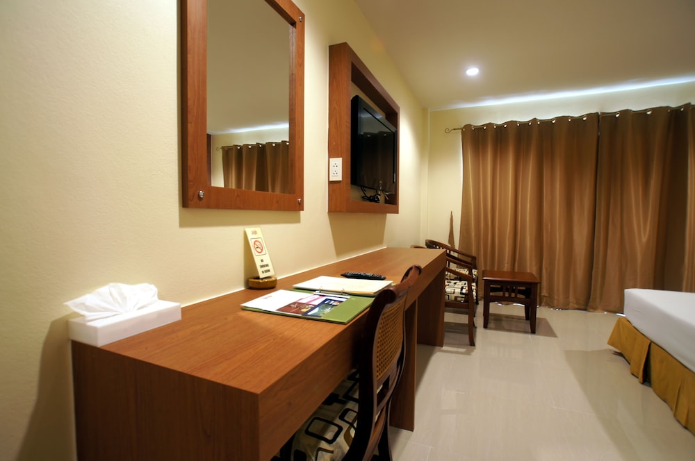 Khaolak Sunset Resort 12/43