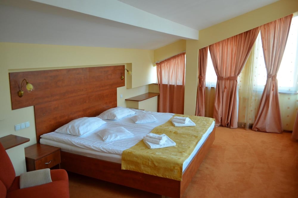 Hotel City Center 11/50