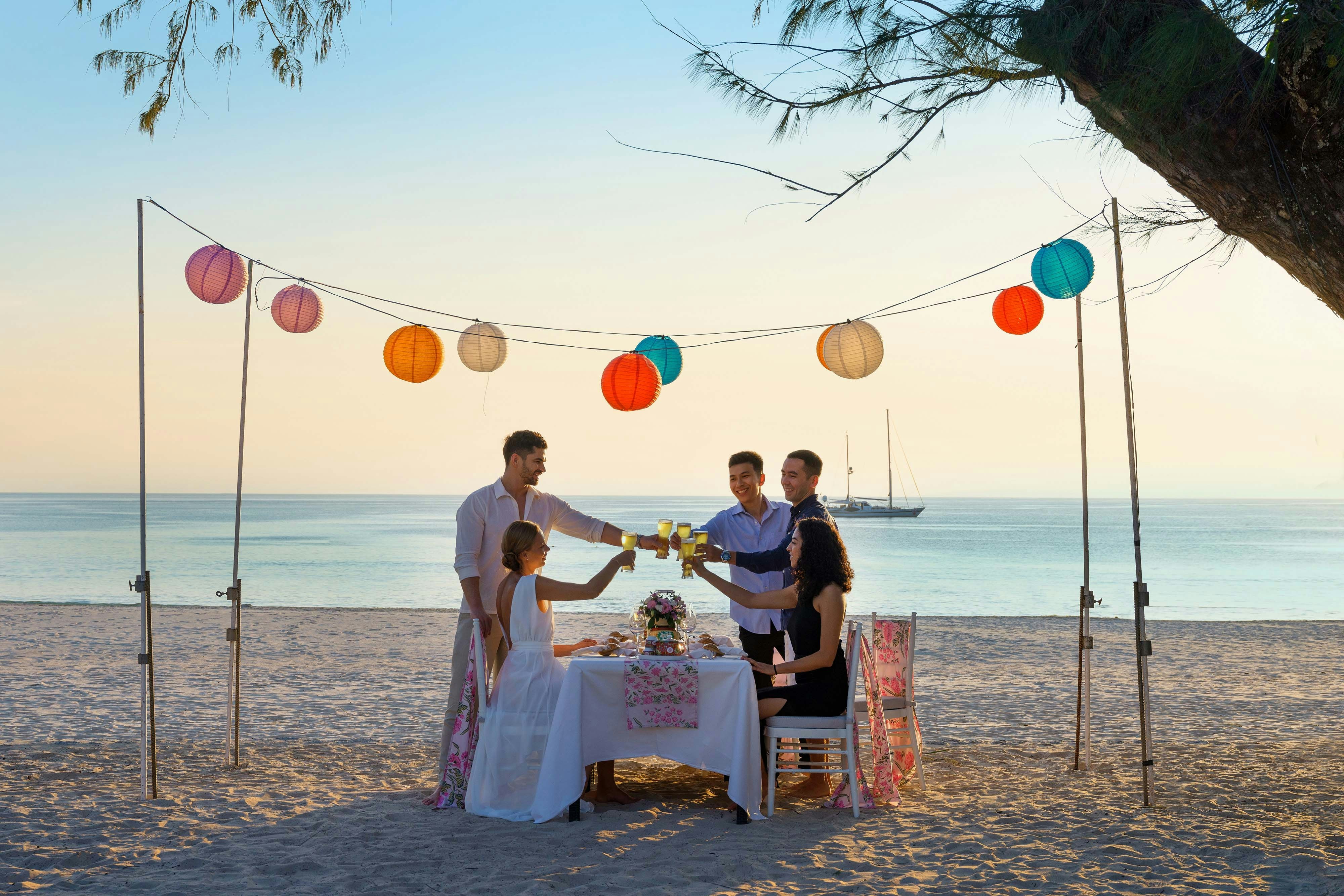 Le Meridien Phuket Beach Resort 70/73