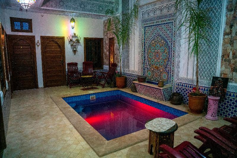 Riad Nouhal 21/38