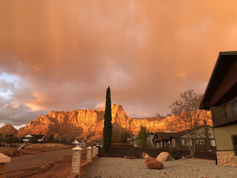 Zion Cliff Lodge 43/50