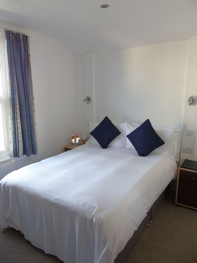 Carrington Guest House 5/50
