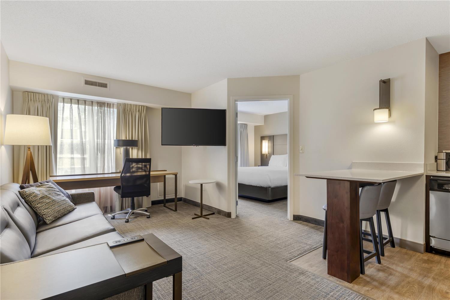 Sonesta Es Suites Fairfax Fair Lakes 24/63