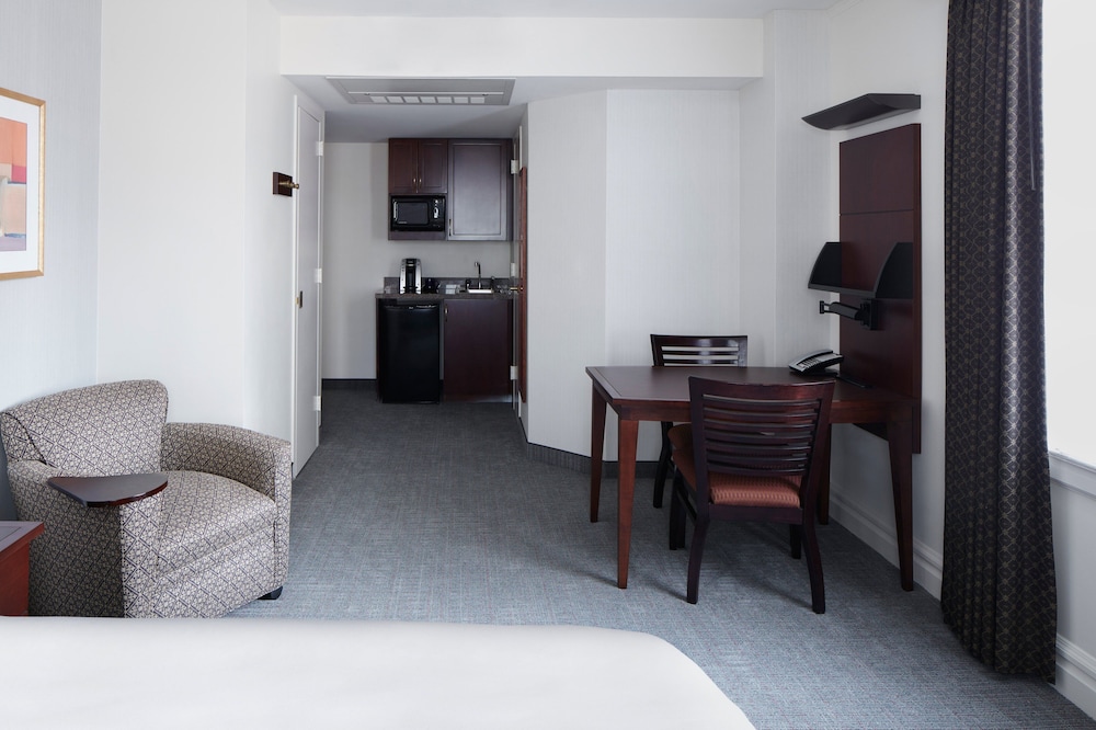 Club Quarters Hotel Downton Houston 55/79