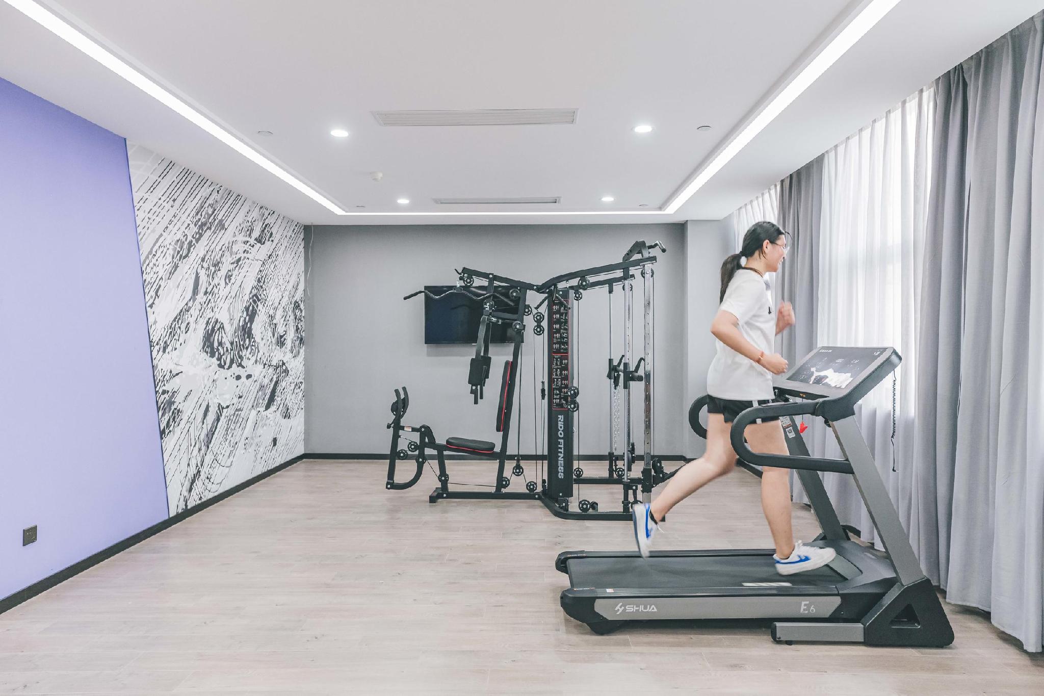 Atour Hotel (Jiangyin Binjiang Middle Road Sports Center) 18/28