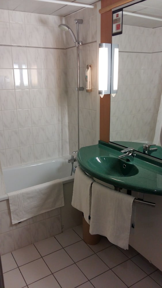 Ibis Epinal Centre Ville 11/71