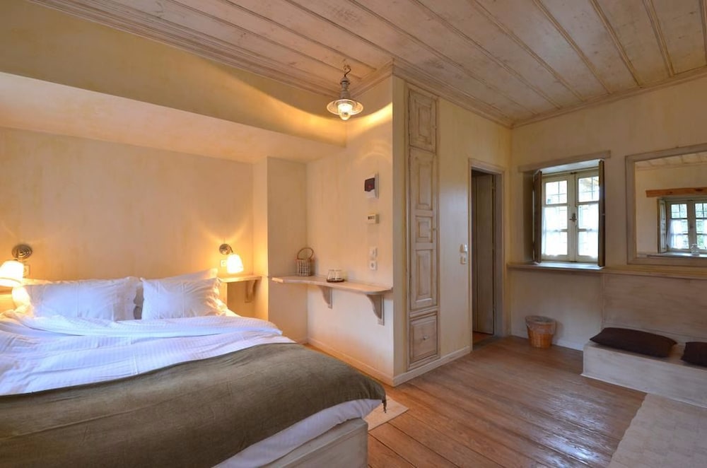 STANDARD, DOUBLE BED