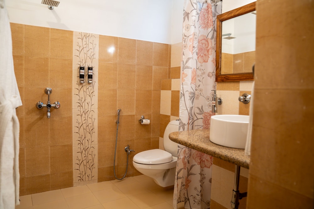 Hotel Udaigarh 56/57