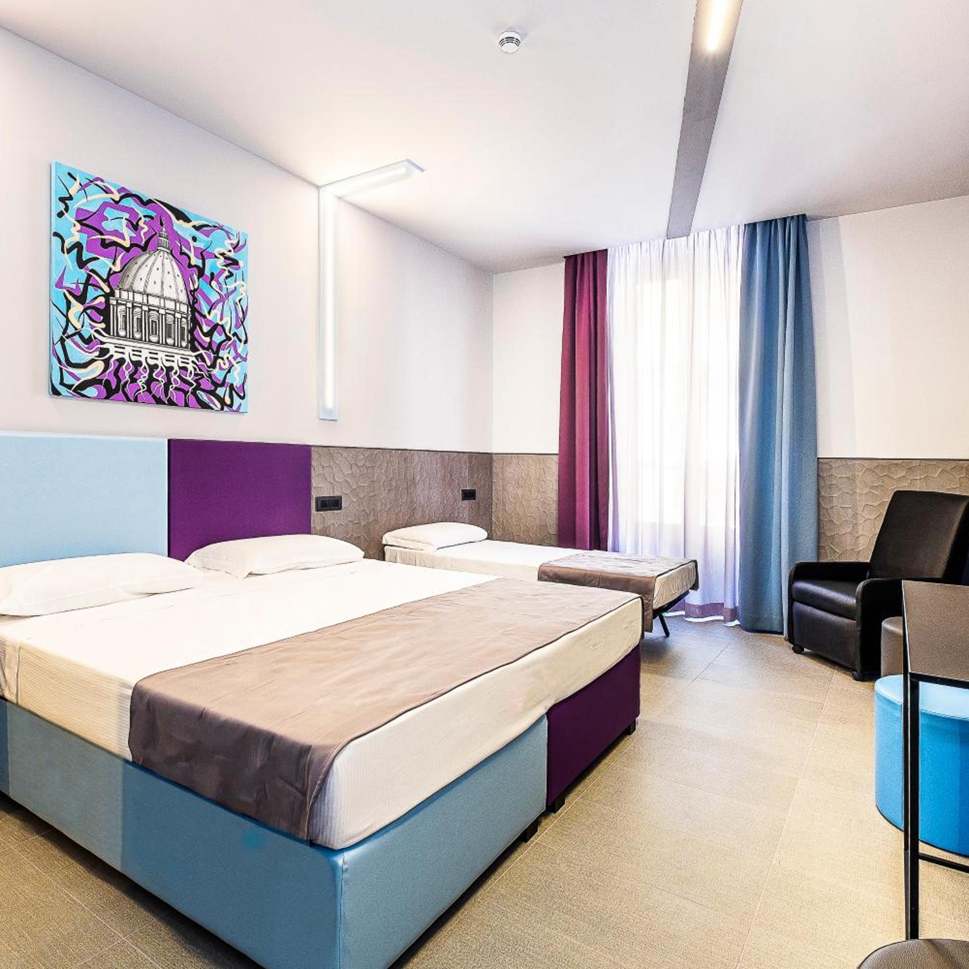 Room, Triple, Single Bed