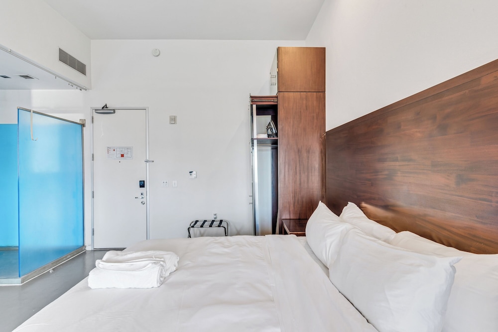 The Keating Hotel by Pininfarina 17/53