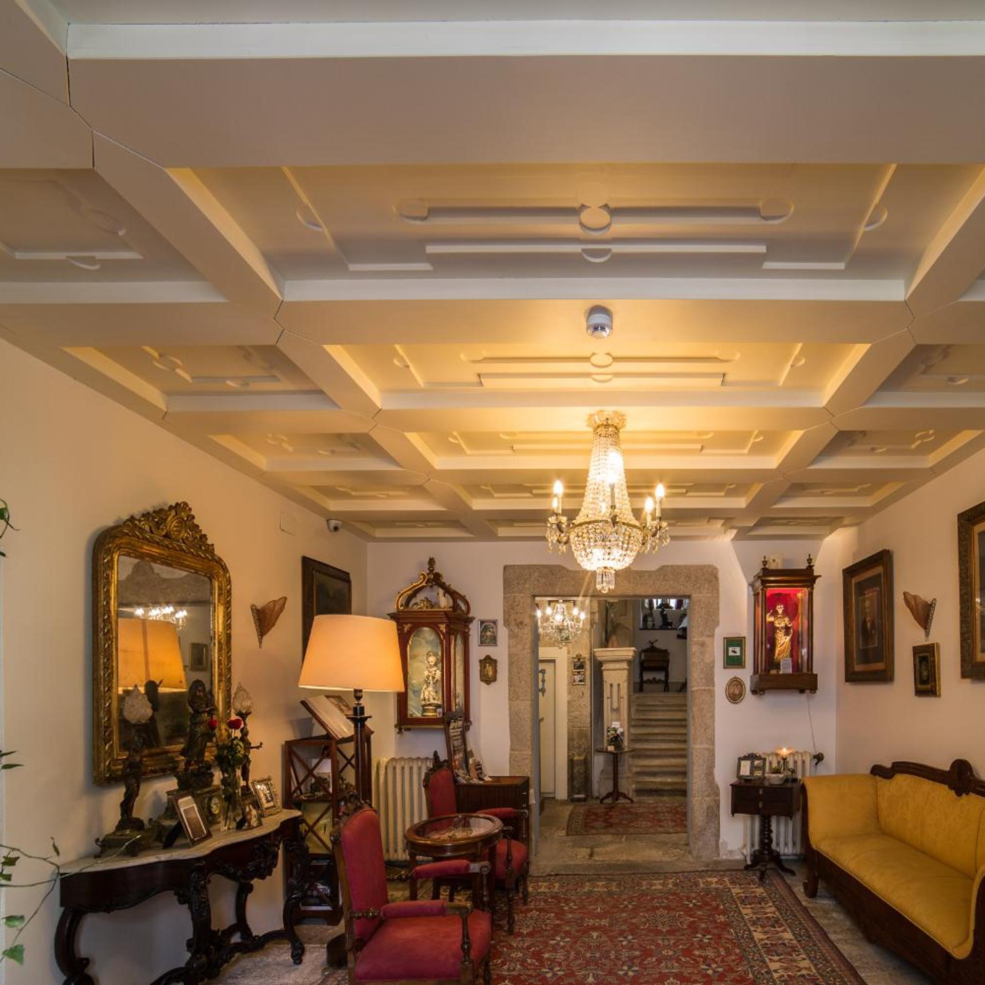 Hotel Monumento Pazo de Orbán e Sangro 30/50
