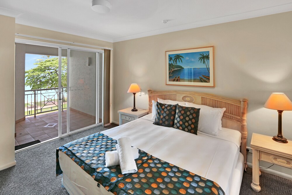 Alassio Palm Cove 9/31