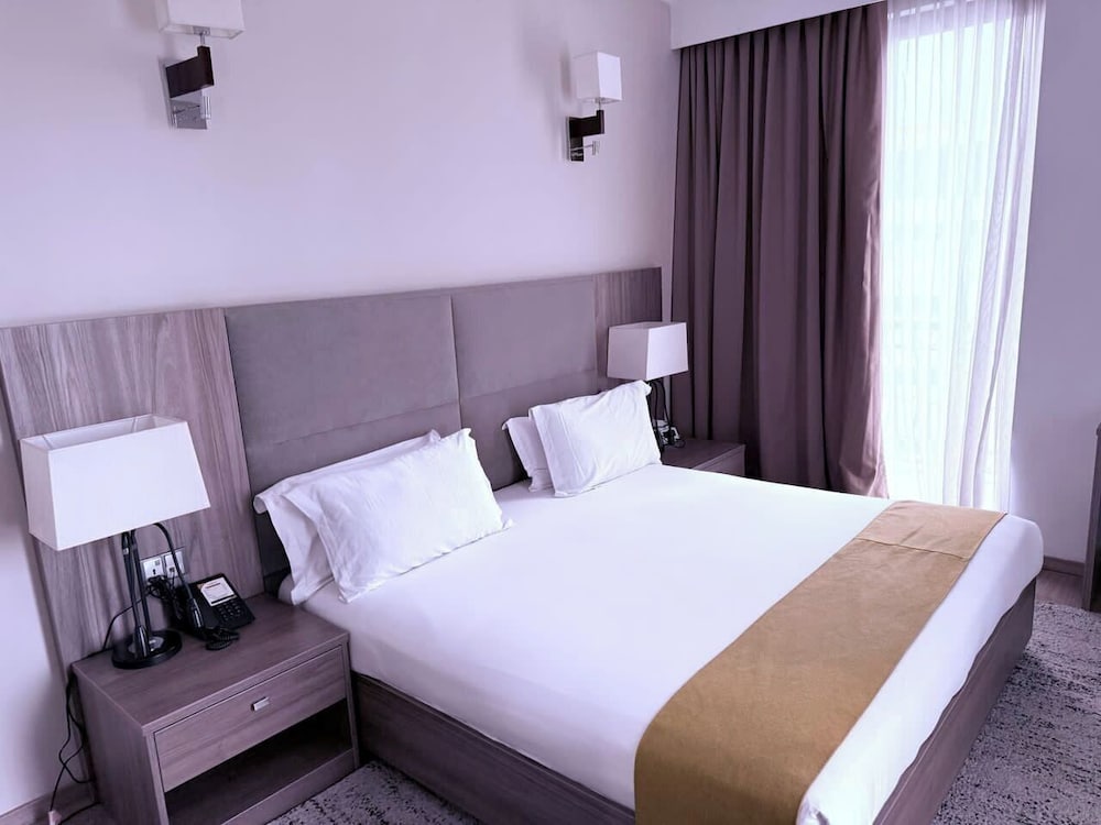 TH BonRoyal Hotel 23/56