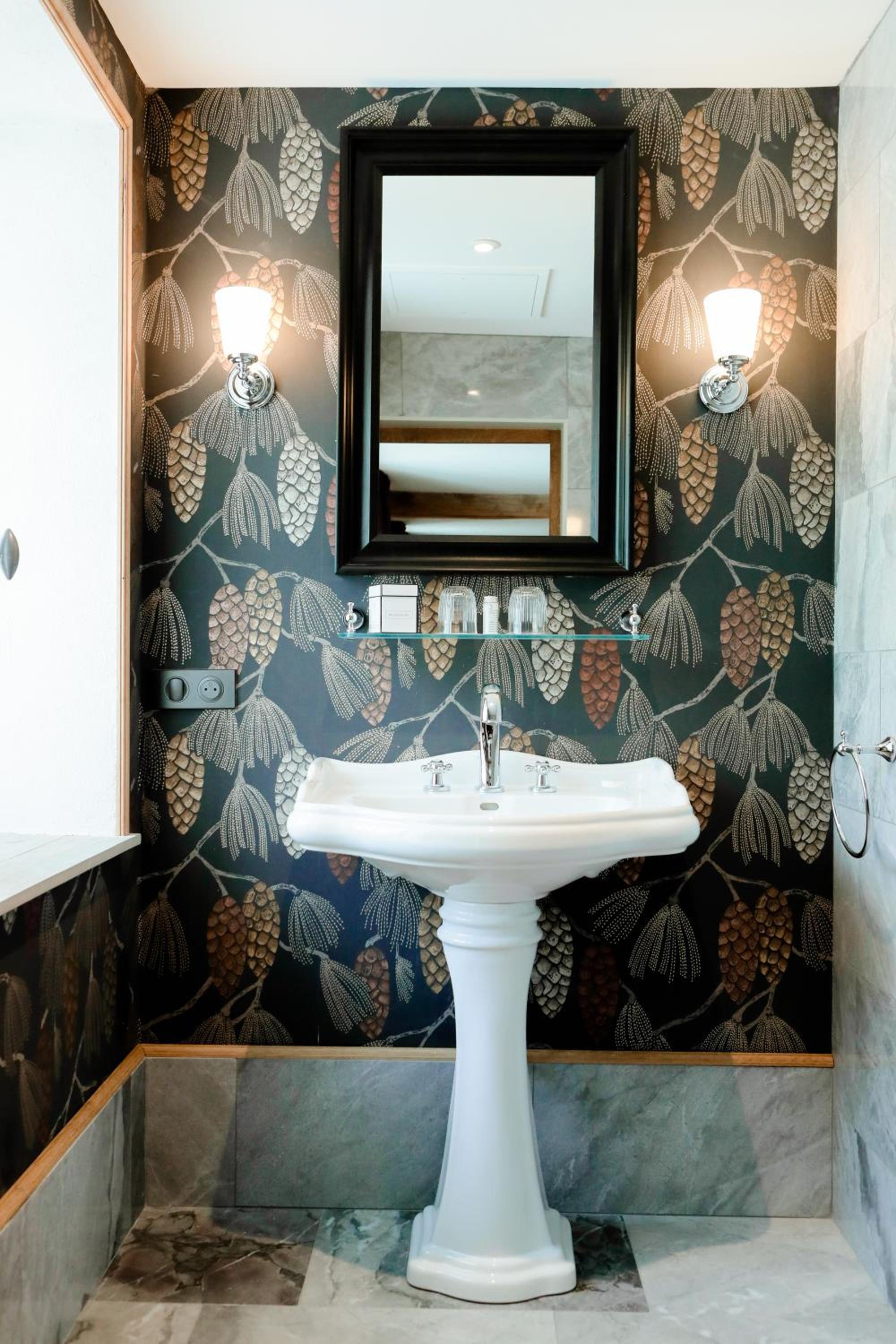 Junior Suite, Family, Chateau De Saulon 8/9