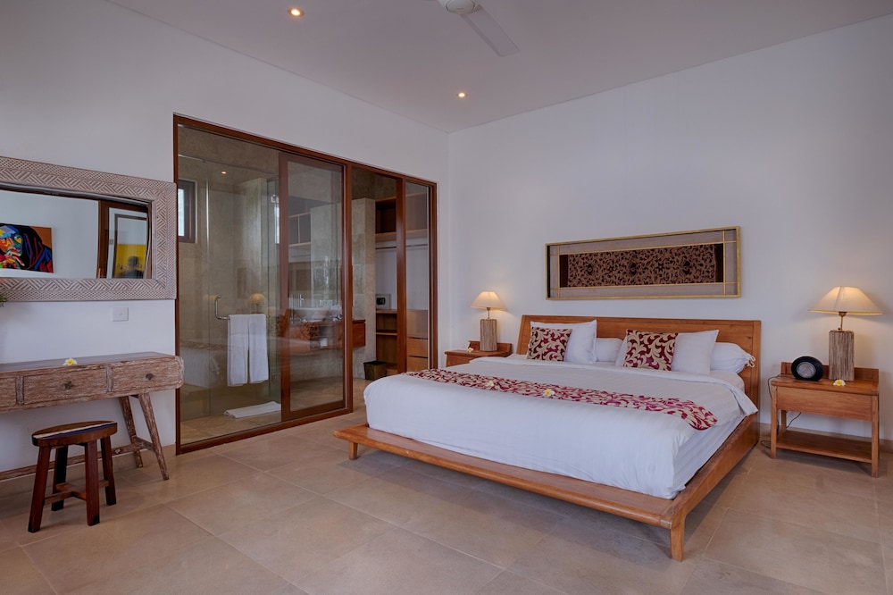 3 BEDROOMS, EXCLUSIVE, VILLA, BEACH FRONT, SEA VIEW
