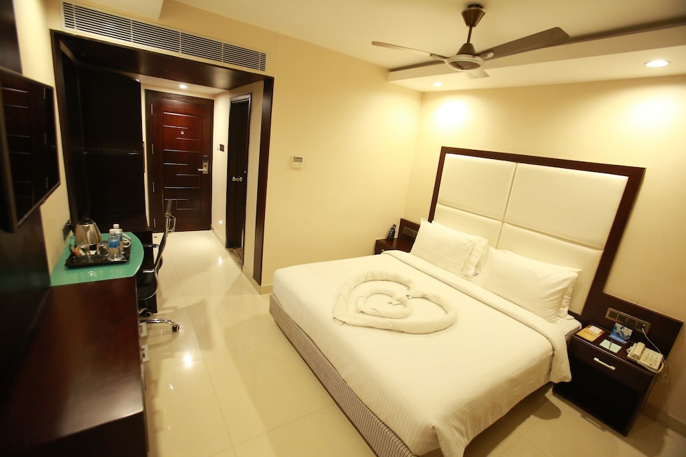 Hotel Himalayaa 11/25