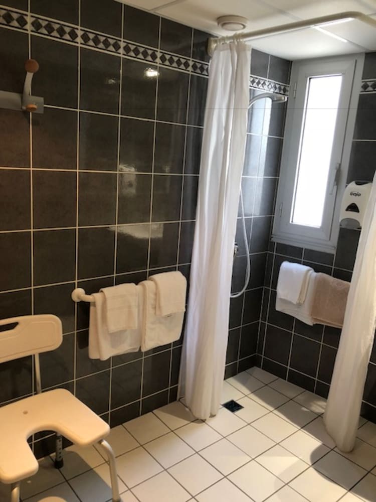 Hotel Saint Georges Lourdes Pyrenees (Avril 2026) 24/69
