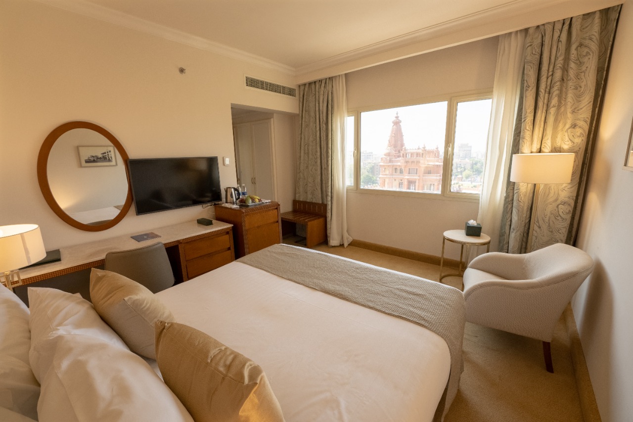 DELUXE ROOM (BARON PALACE VIEW)