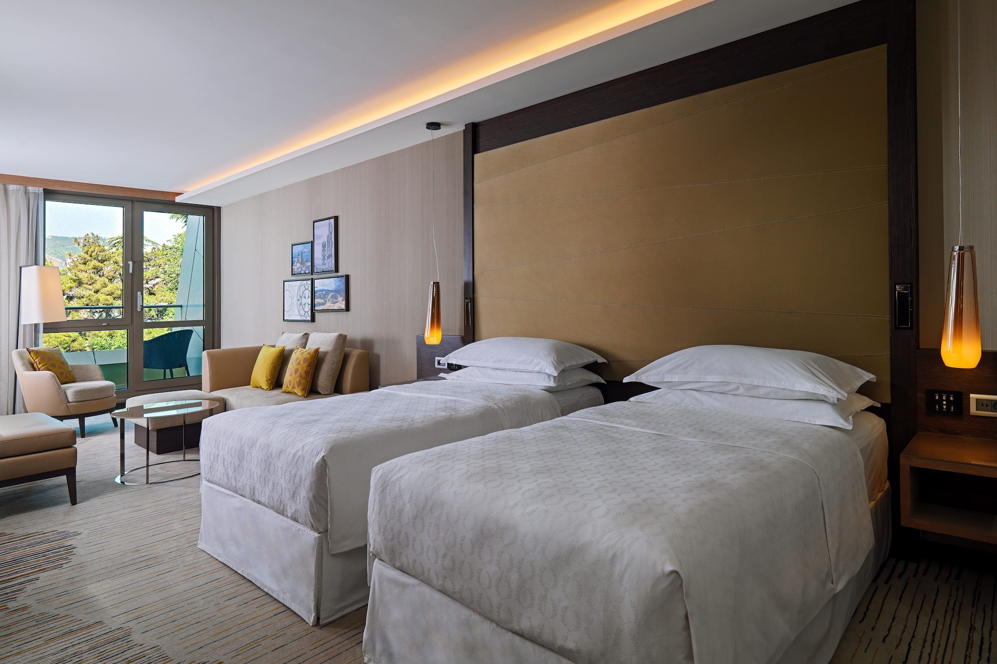 Executive Twin Room: