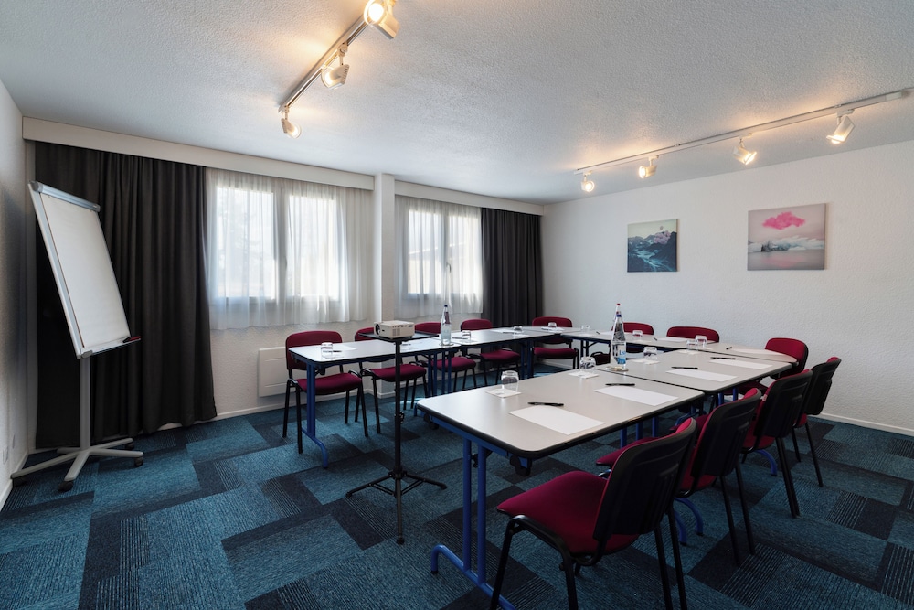 Kyriad Mulhouse Nord - Illzach 36/50