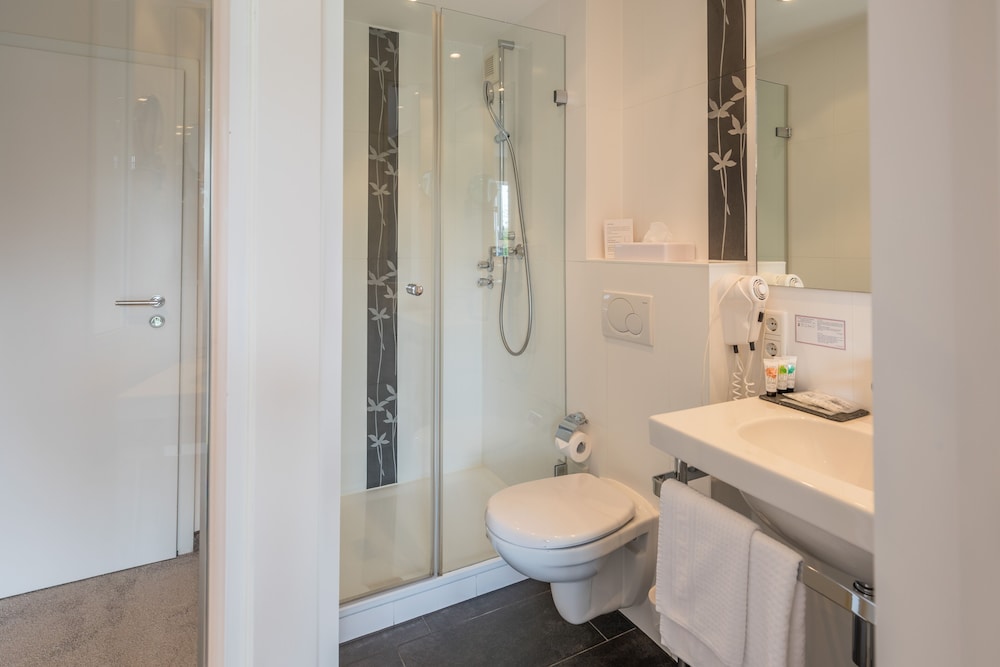 Thomas Hotel Spa Lifestyle 65/69