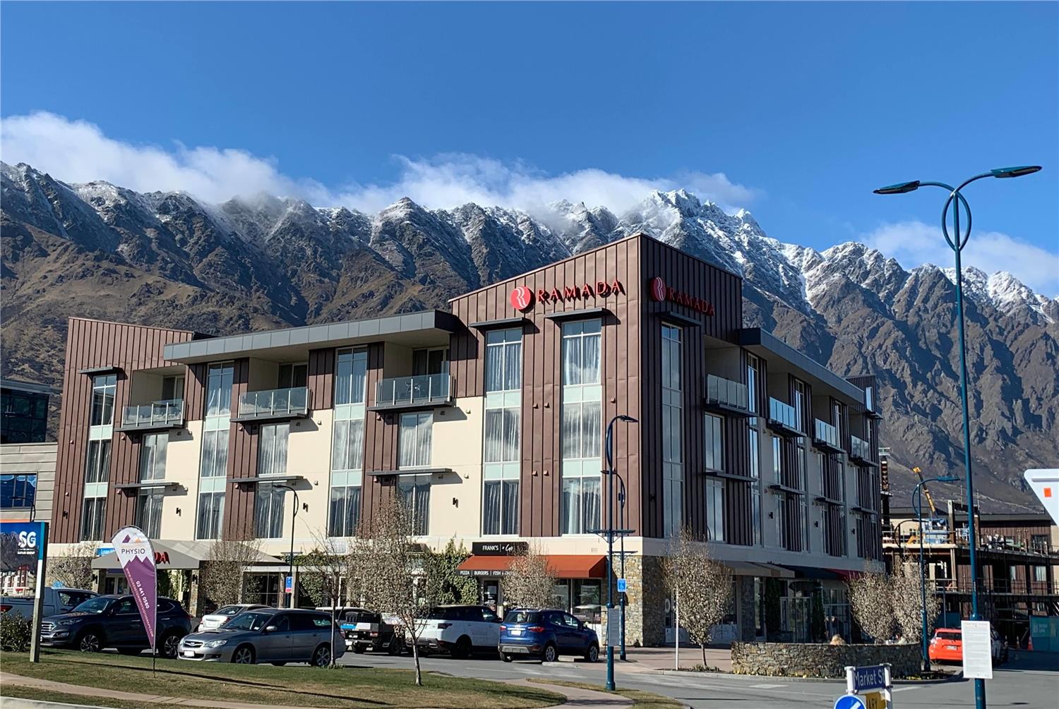 Ramada Suites by Wyndham Queenstown Remarkables Park 3/13