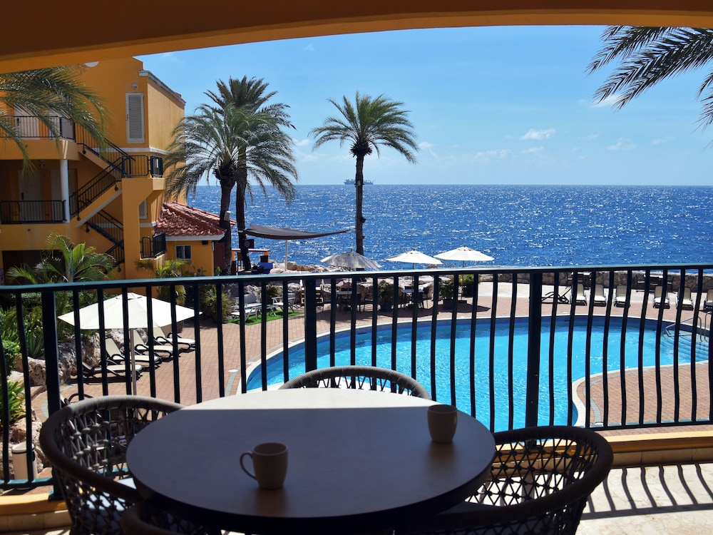 The Royal Sea Aquarium Resort 68/84