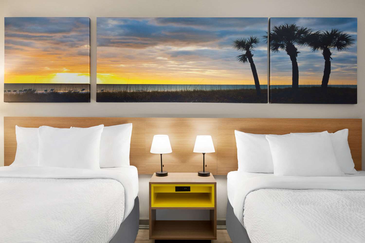 Days Inn by Wyndham Kingsland GA 12/30