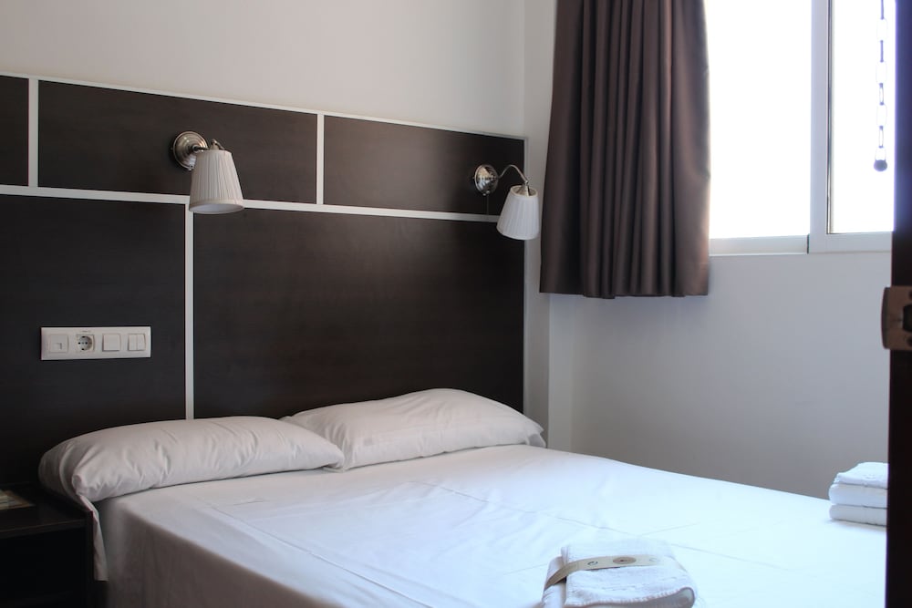 Hotel Sagunto 7/24