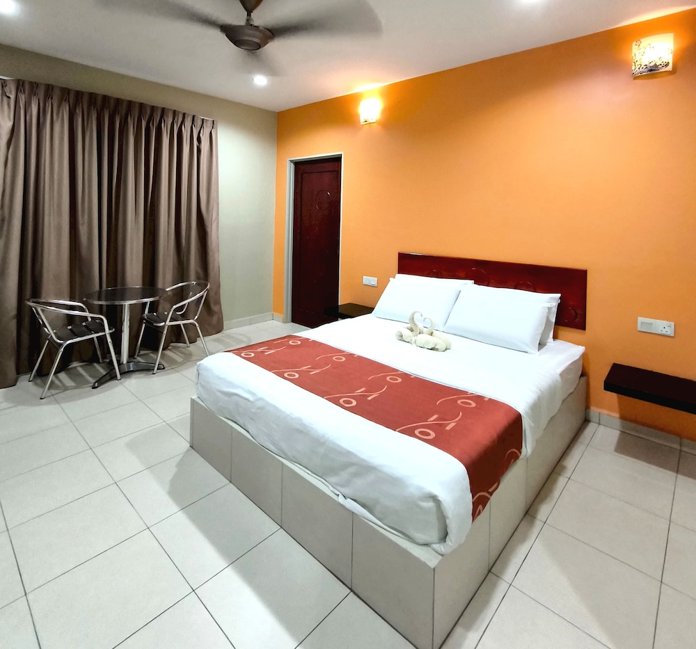 OYO 90906 Rumah Rehat Awana 11/45
