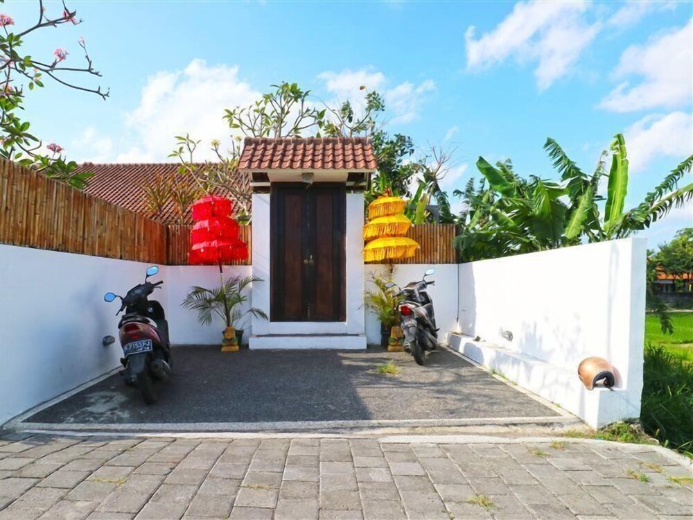 Pererenan Nengah Guesthouse 50/72