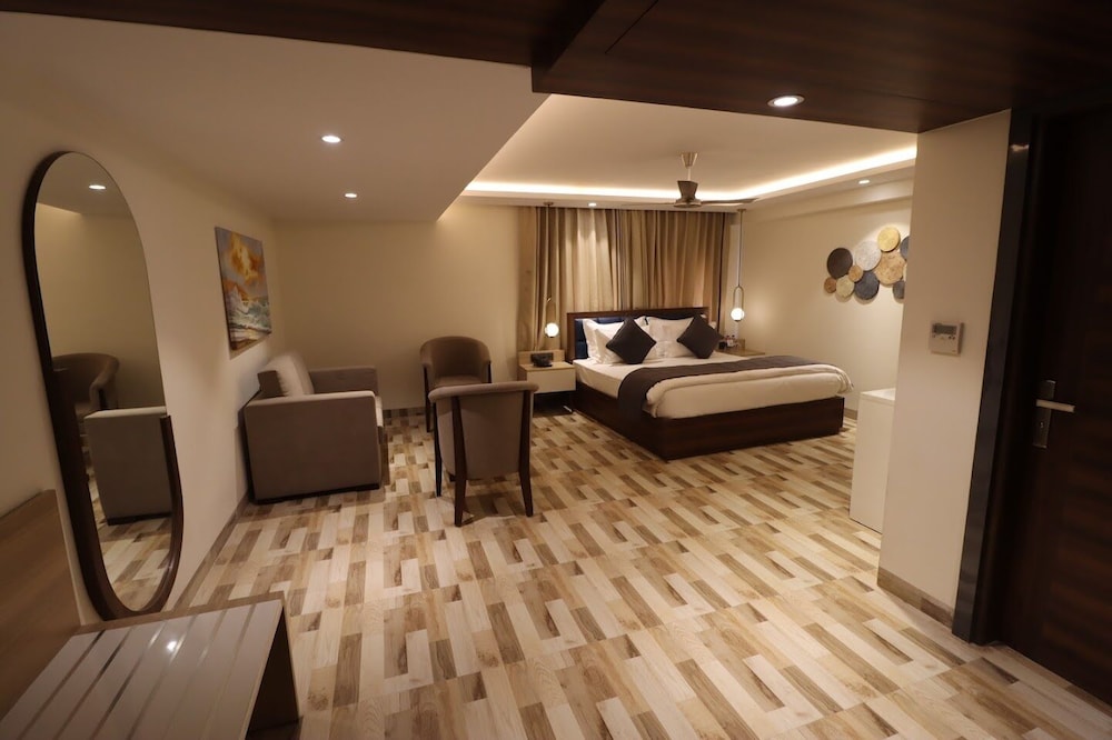 Mastiff Hotel, Dhanbad 25/32