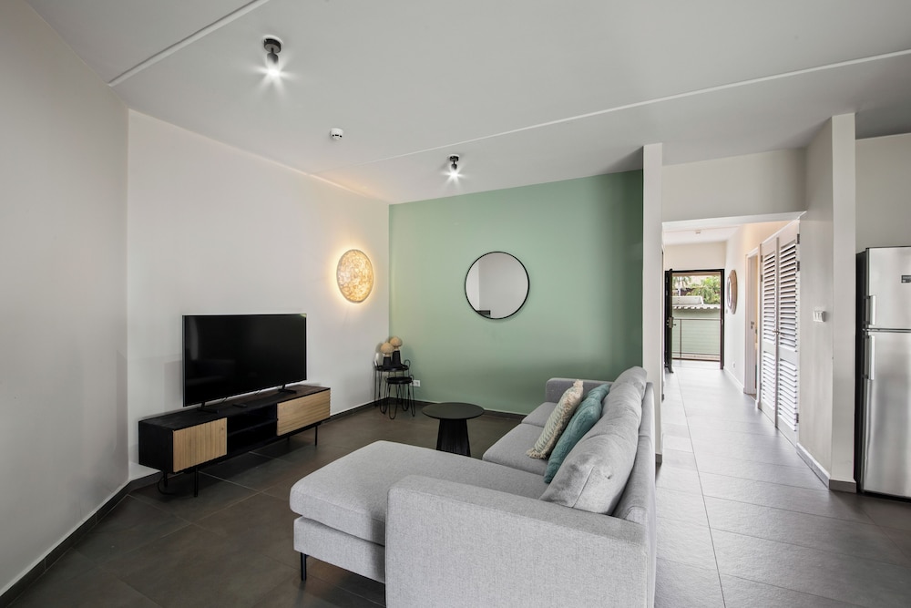 The Beach House Curacao 40/72
