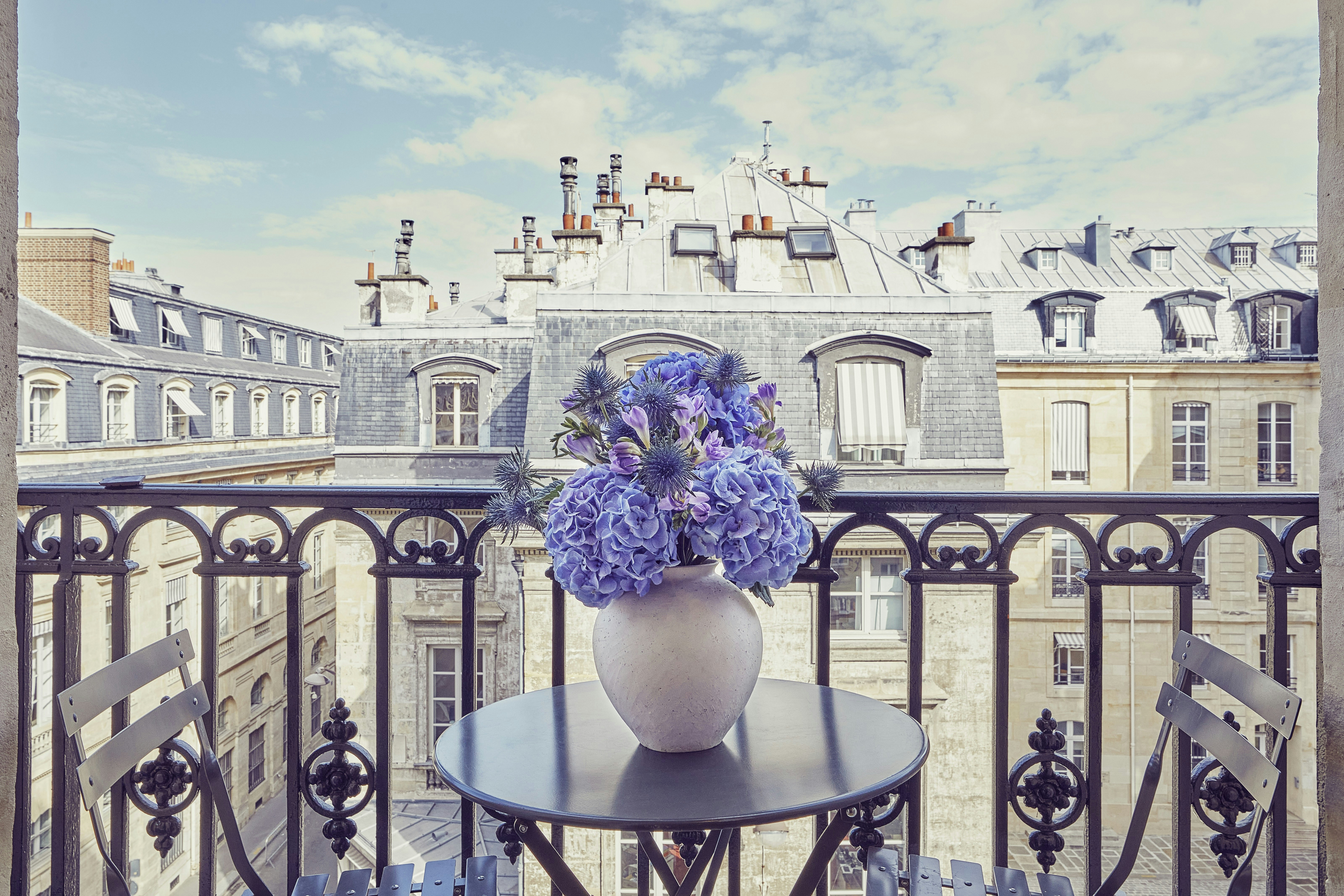 GRAND HOTEL DU PALAIS ROYAL 45/50
