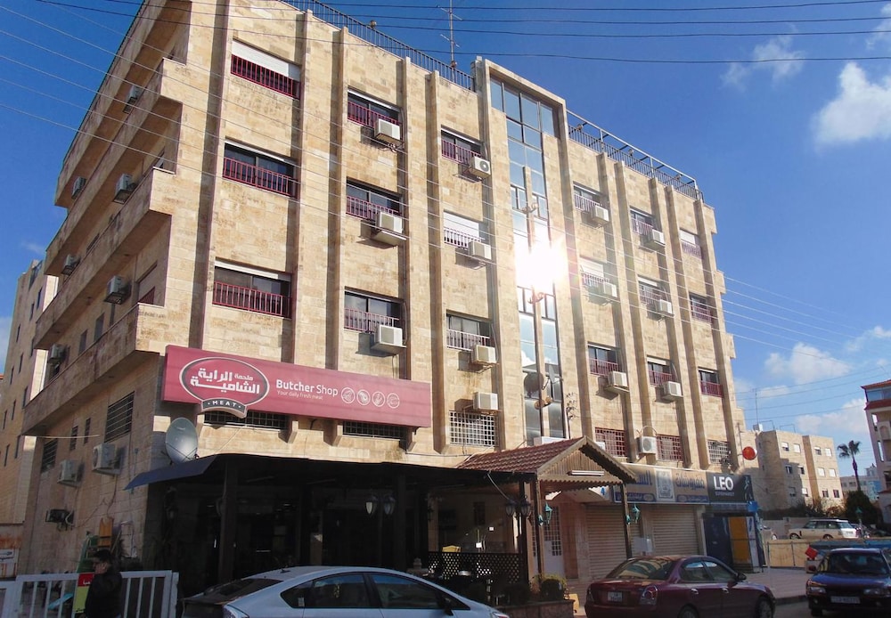 Al-Nujoom Hotel Suites 2/19