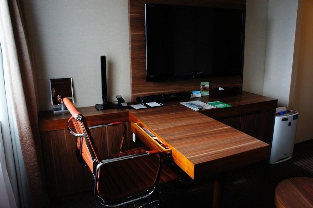 JR-East Hotel Mets Niigata 24/32