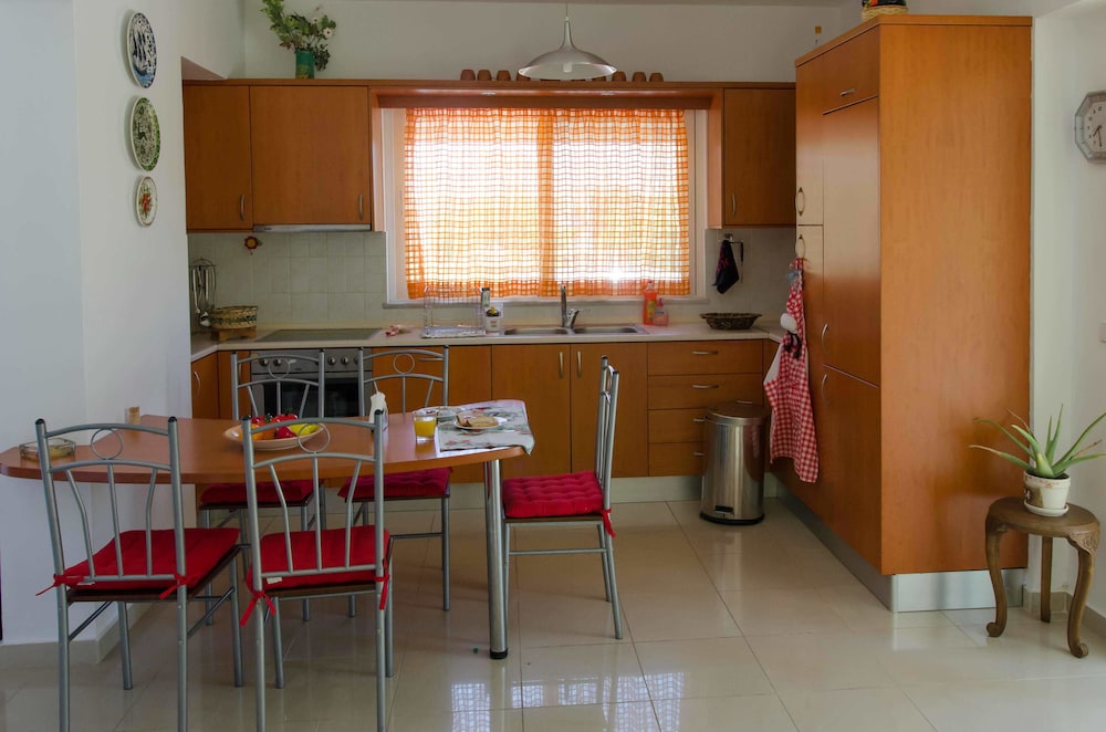 Graziella Apartments 41/51