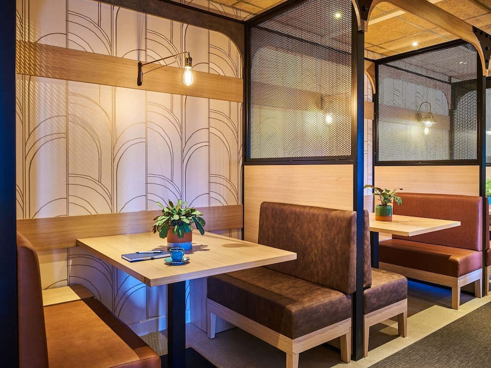 Mercure Gare De Lyon TGV 44/71