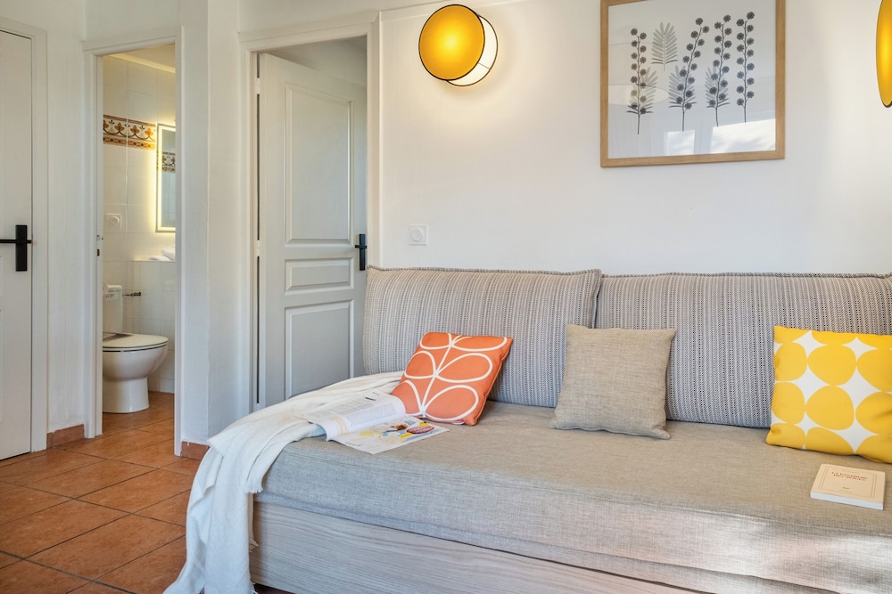 1 Bedroom, Apartment, 1 Double and 1 Single Bed, Trundle Bed, Terrace, Garden Floor