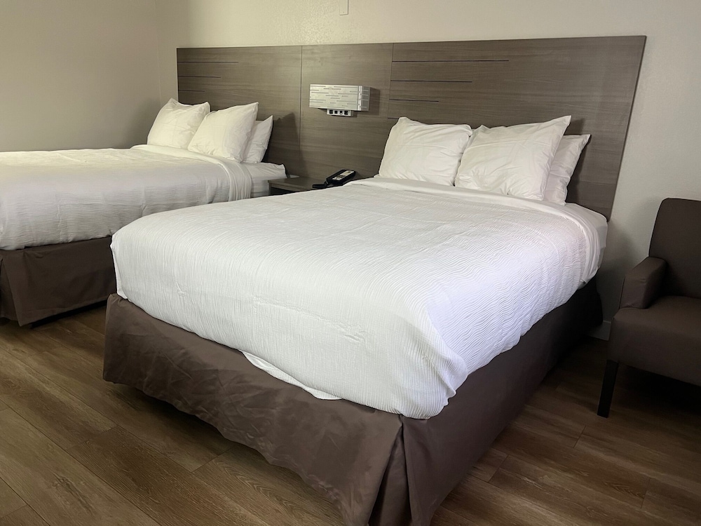 Standard, 2 Double Beds, Smoking