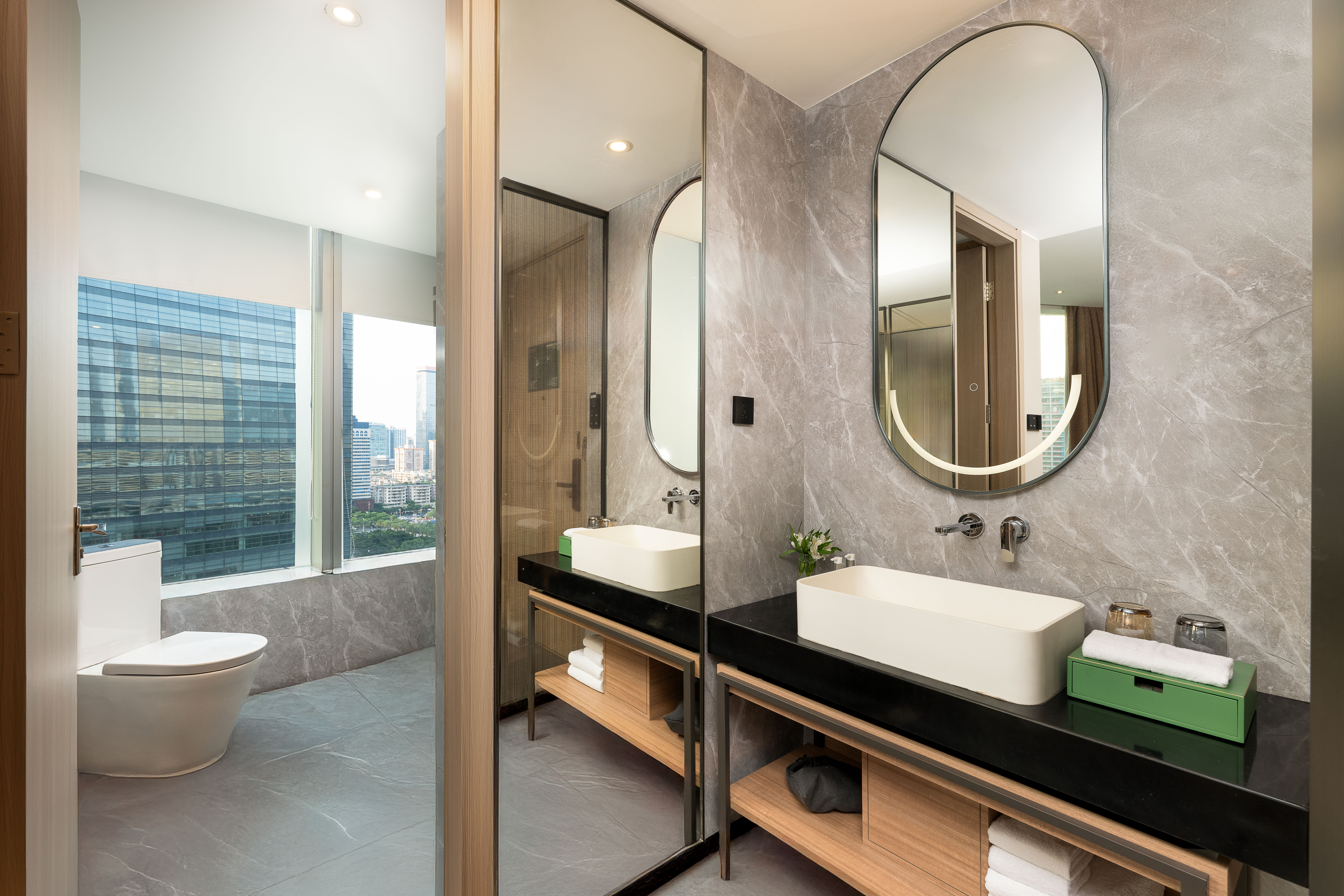 Holiday Inn Guangzhou Zhujiang New Town By Ihg 48/50