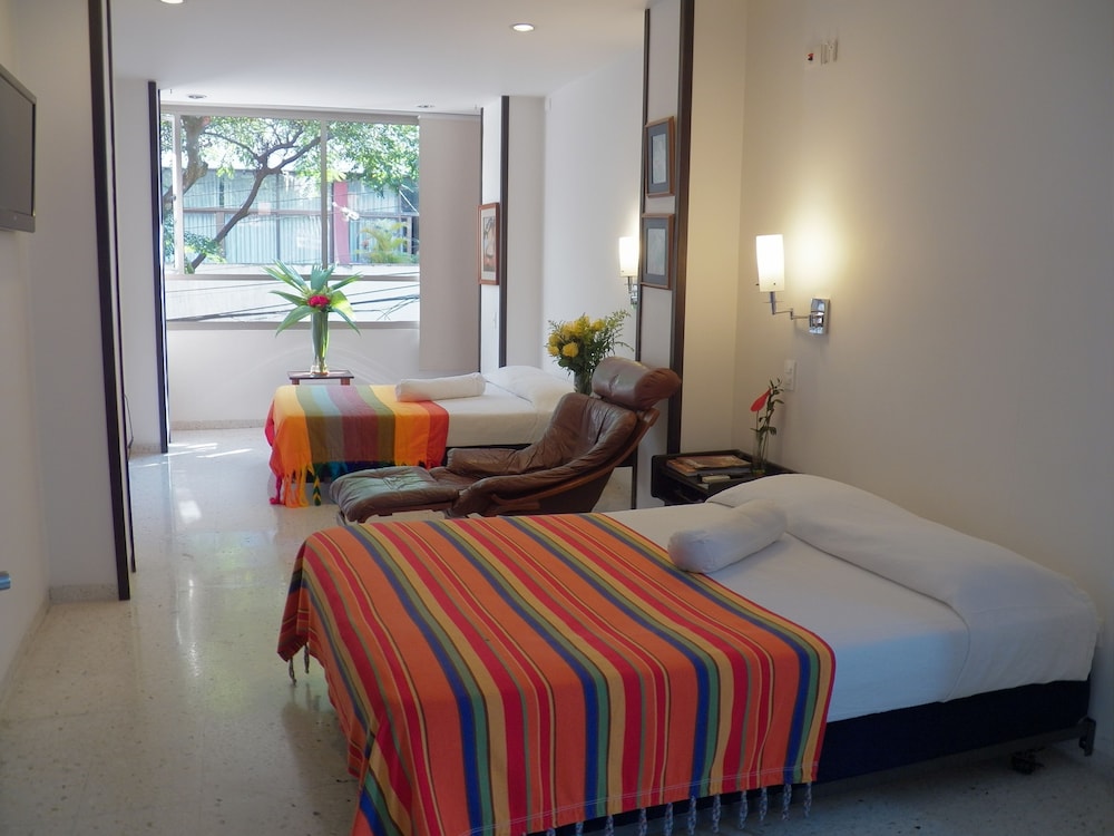 Casa Santa Monica 4/66