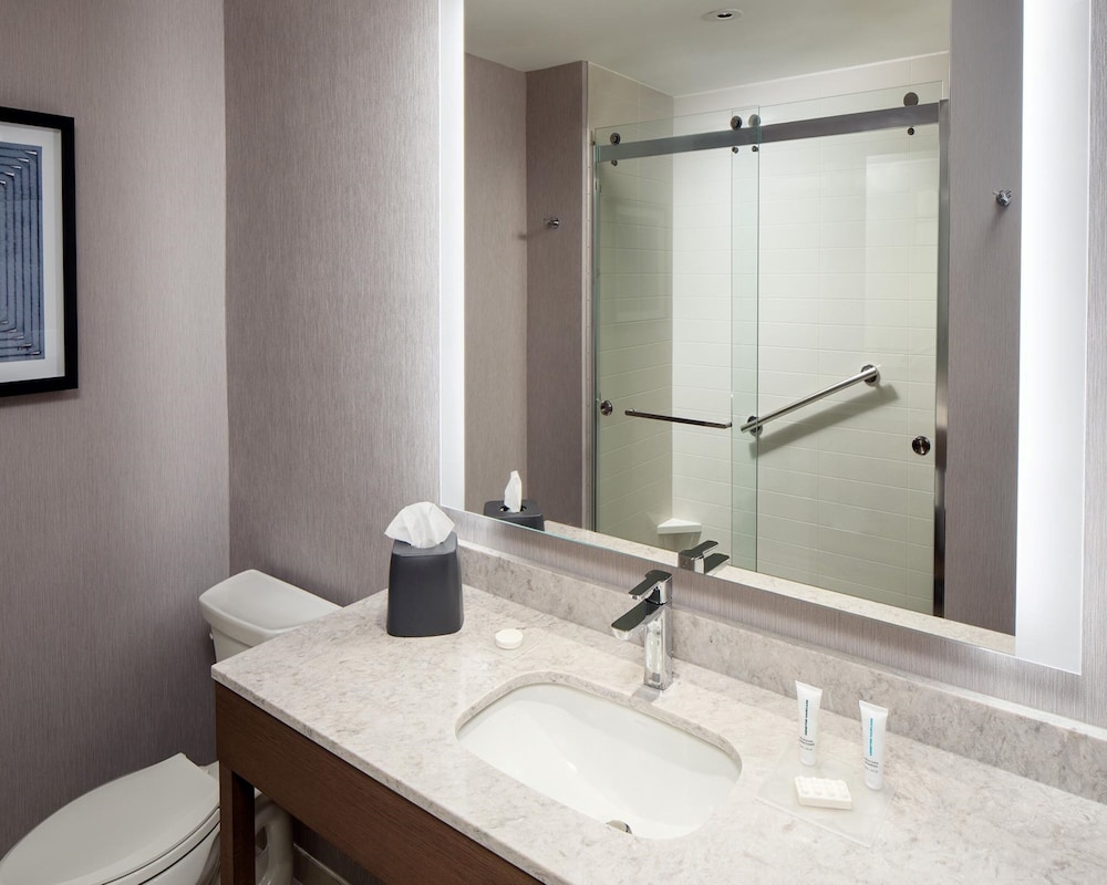 Hyatt Place Harrisonburg 40/44